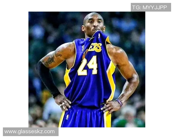 科比领衔湖人辉煌岁月 从少年天才到篮球传奇的伟大征程